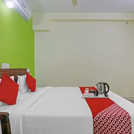 OYO 90936 Dk Reddy Square Hotel Hyderabad Eksteriør billede
