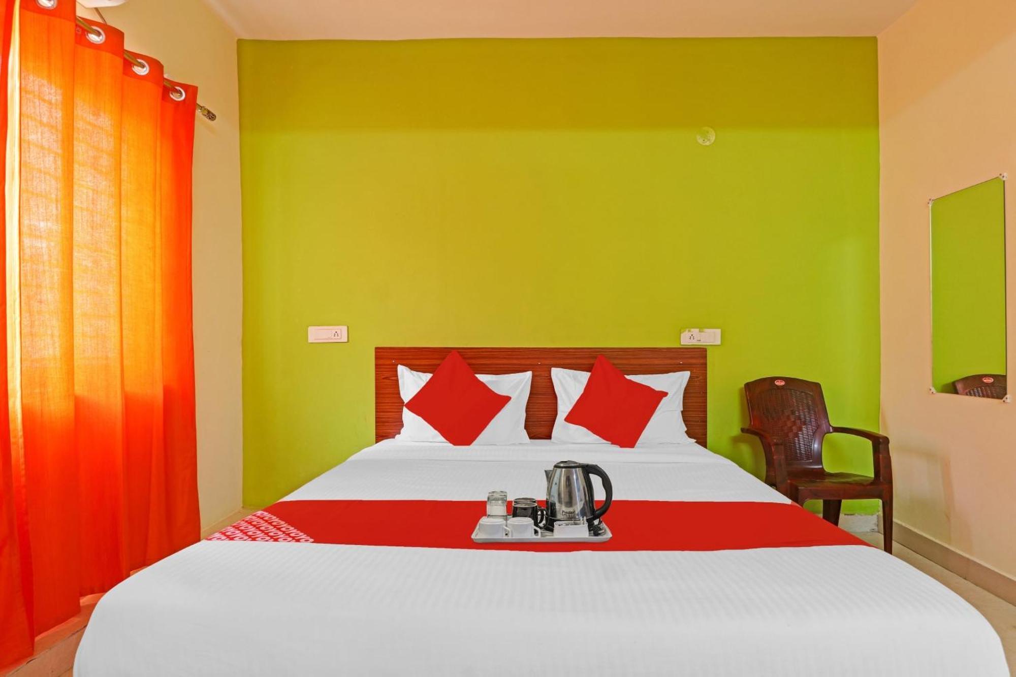 OYO 90936 Dk Reddy Square Hotel Hyderabad Eksteriør billede