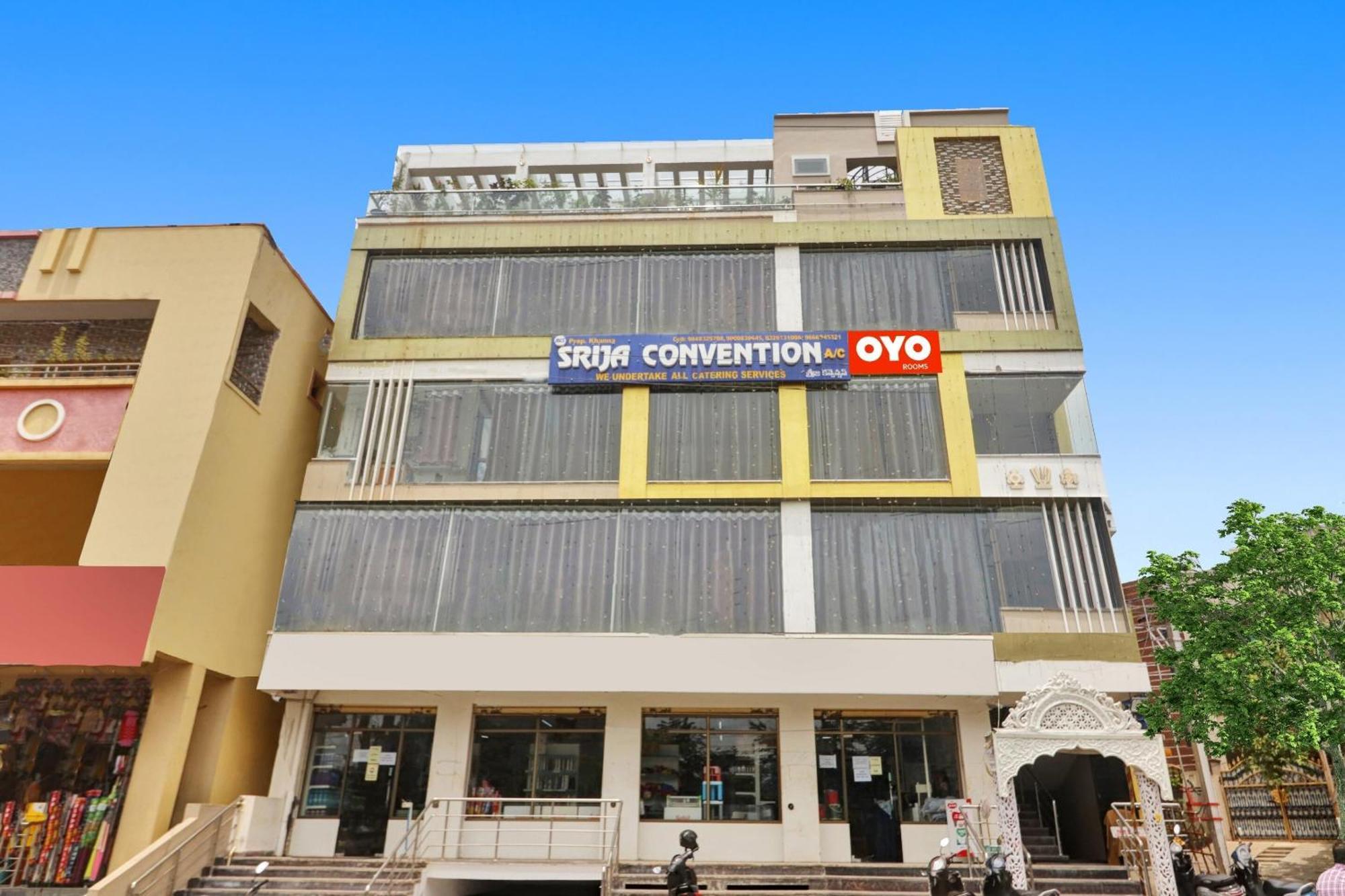 OYO 90936 Dk Reddy Square Hotel Hyderabad Eksteriør billede